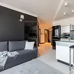 Sky Apartmán Varšava