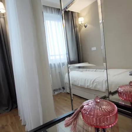 Apartment Sky Warschau